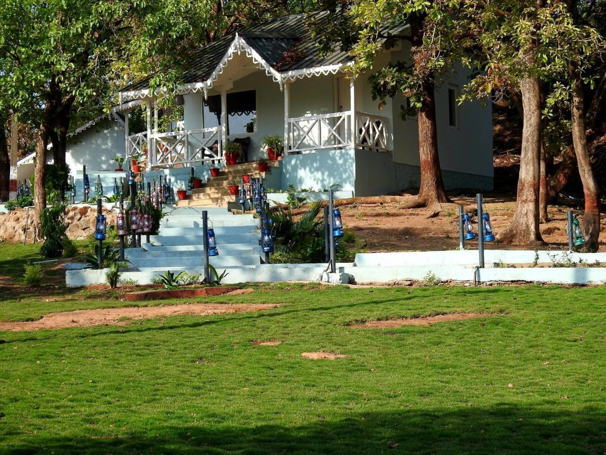 Greendale Resort Pachmarhī Exterior foto